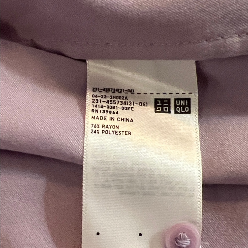 Uniqlo Women's Light Purple Button-Down Shirt - Picture 4 of 6